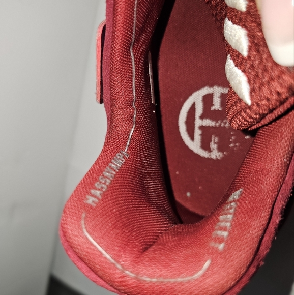 Harden Vol. 4 'Team Maroon - Picture 3 of 12